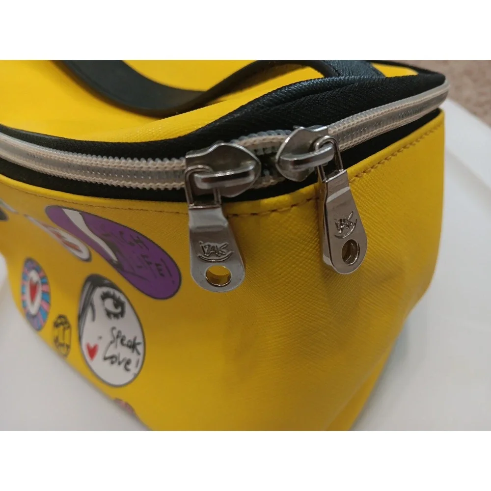 Izak New York Cosmetic‎ Bag Yellow 'Speak Love' NYC